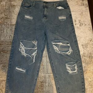 PrettyLittleThing Blue Ripped Boyfriend Jeans